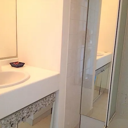 Passy Apartment